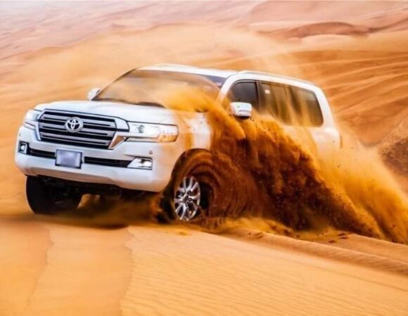 Lavish Private Desert Safari Dubai with sunset